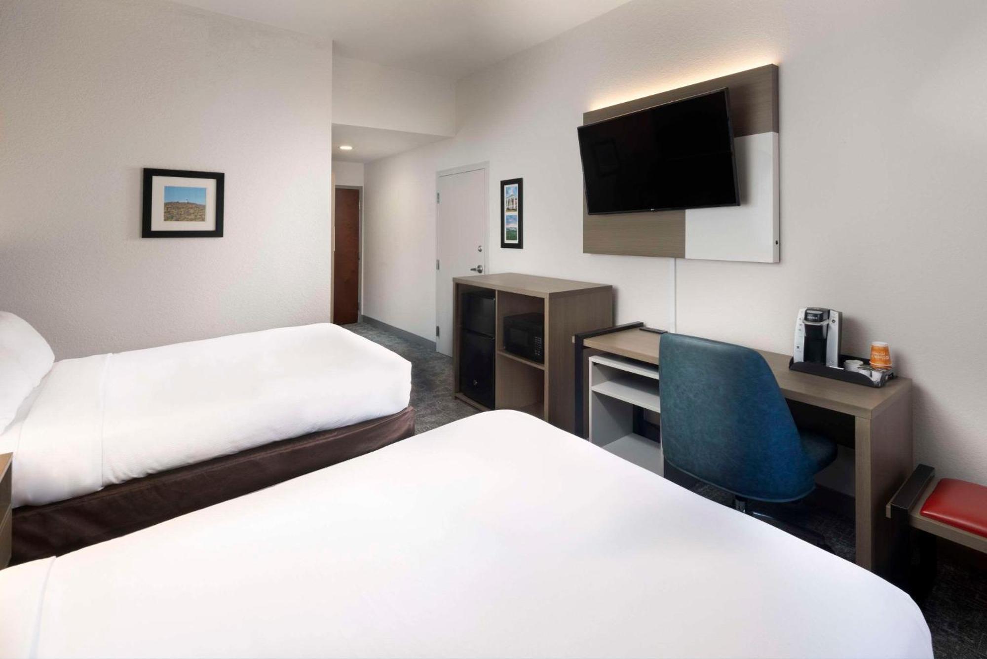 Comfort Inn & Suites Dahlonega University Area Eksteriør billede