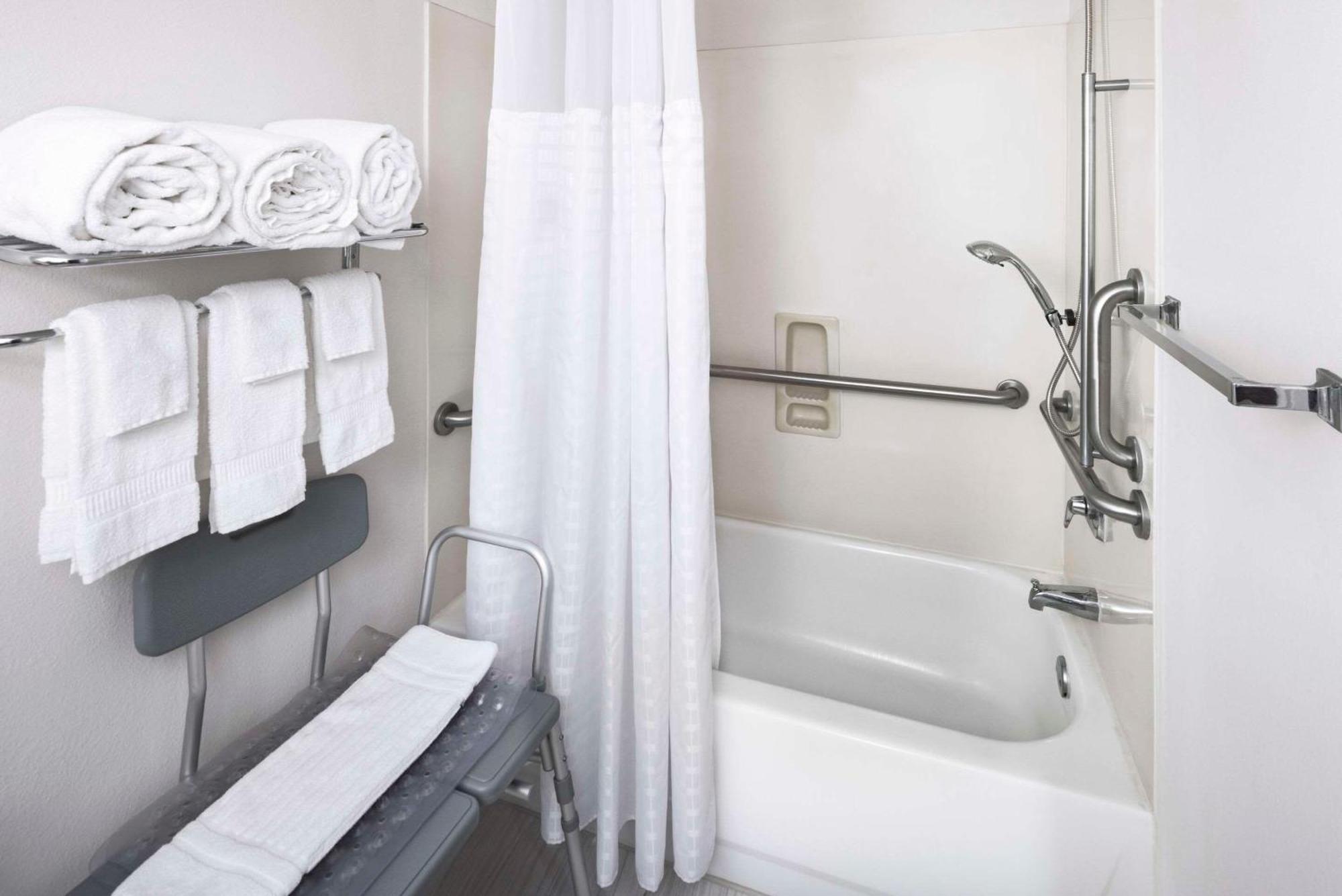 Comfort Inn & Suites Dahlonega University Area Eksteriør billede
