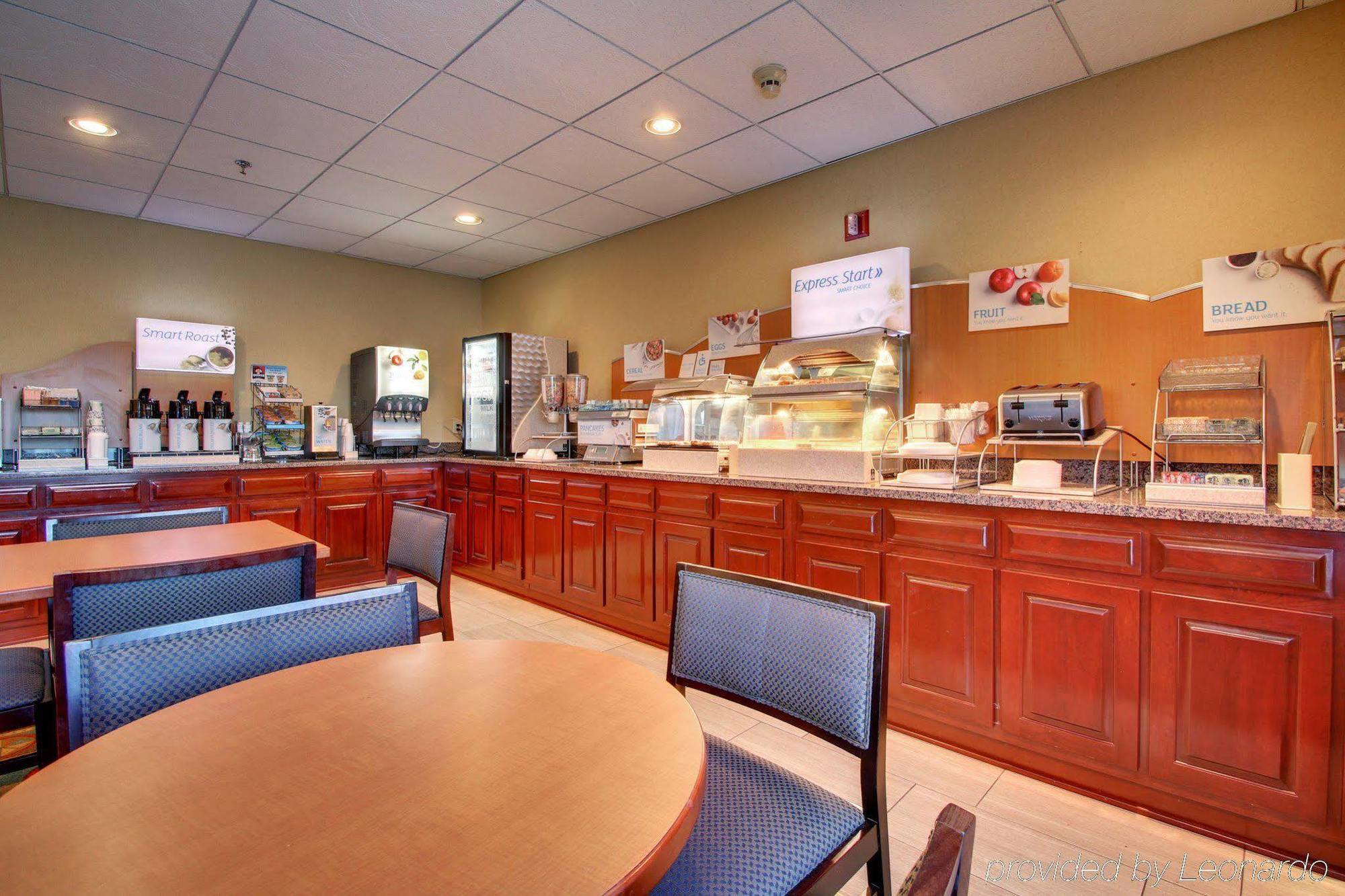 Comfort Inn & Suites Dahlonega University Area Eksteriør billede